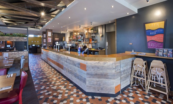 Gloucester Hotel | Premier Inn Gloucester - Quayside