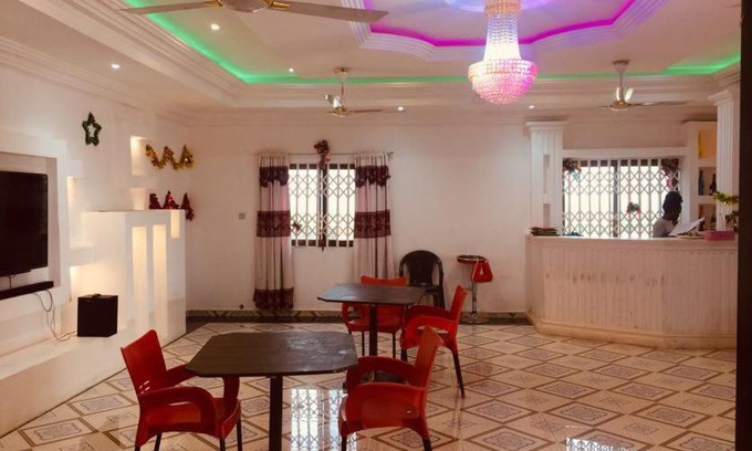 Gomoa House | Premier Inn Guest House and Event Centre-Gomoa Potsin, Kasoa -Winneba Road