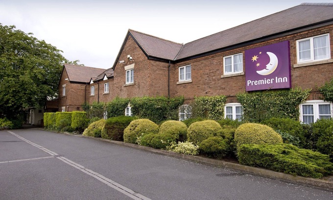 Fradley Hotel | Premier Inn Lichfield North East - A38