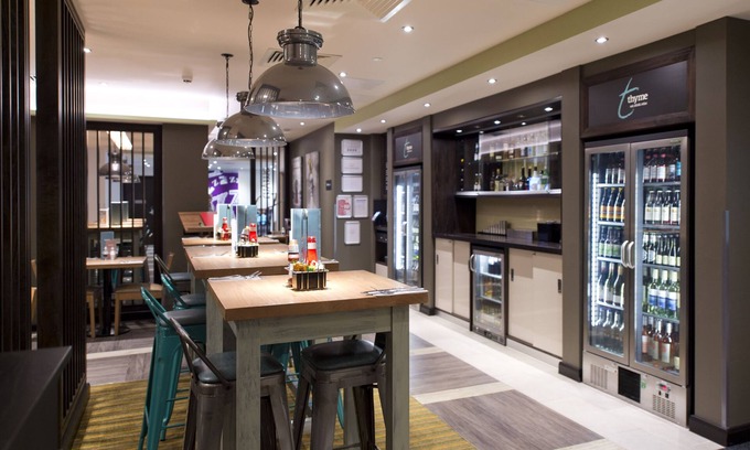 Southgate Hotel | Premier Inn London Southgate