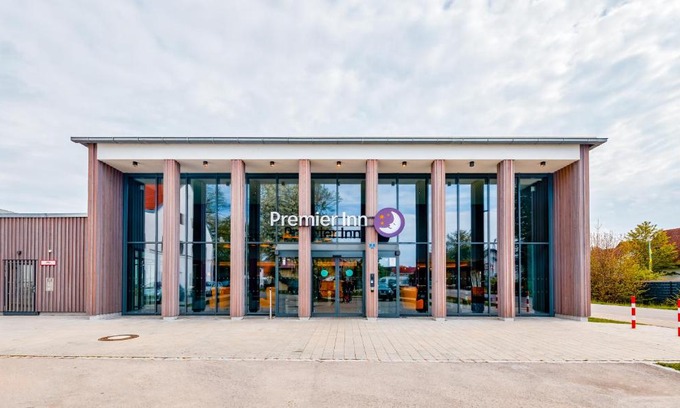 Hallbergmoos Hotel | Premier Inn München Airport Süd