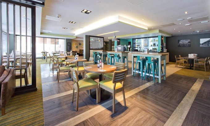 Newbury Hotel | Premier Inn Newbury TC - London Road