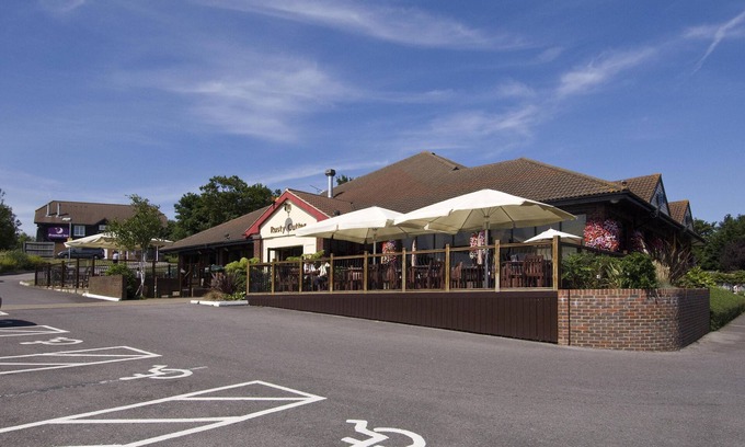 Havant Hotel | Premier Inn Portsmouth - Havant