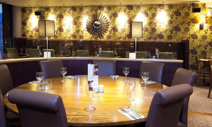 Sheffield City Centre Hotel | Premier Inn Sheffield City Centre Angel St