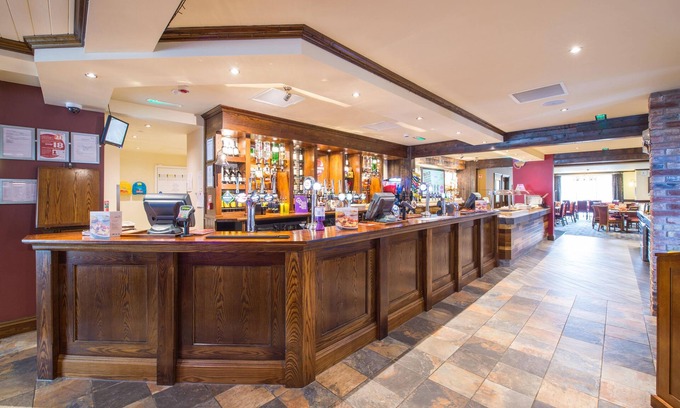 Stourbridge Hotel | Premier Inn Stourbridge Town Centre