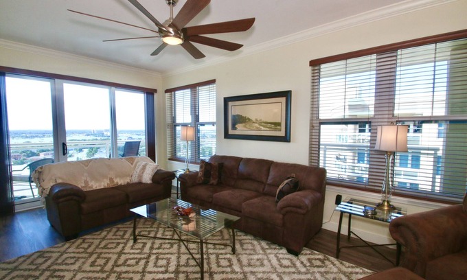 Daytona Beach Condo | PREMIER LUXURY CONDO WITH A PANORAMIC SUNSET RIVER VIEW OCEAN VISTAS 1111