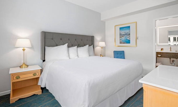 Trail Apartment | Premier Preferred King Room - Suite - 1 King with Kitchen