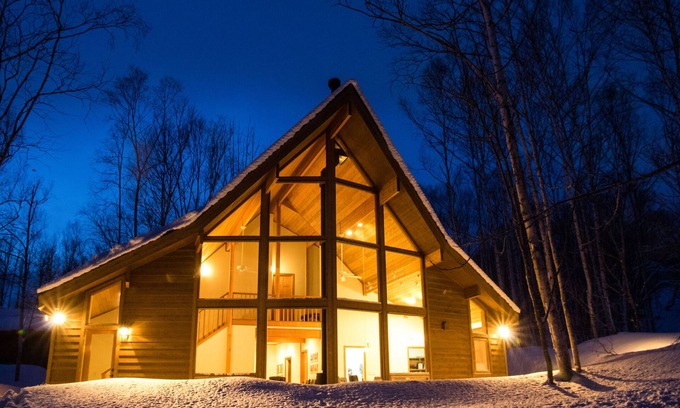 Niseko House | PREMIER RESORT HOME IN NISEKO VILLAGE/HIGASHIYAMA AREA
