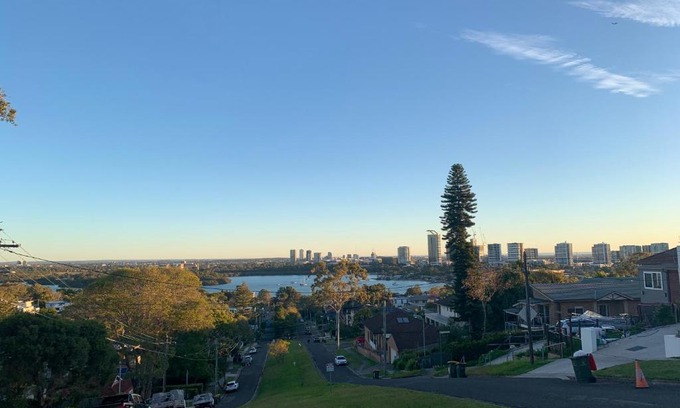 Putney Apartment | Premier Studio, short drive to Olympic Park & Parklands