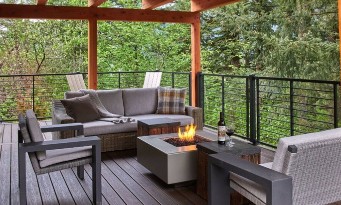 Stevenson Villa | Premier Villa Escape: Nature, Dining, Fireside