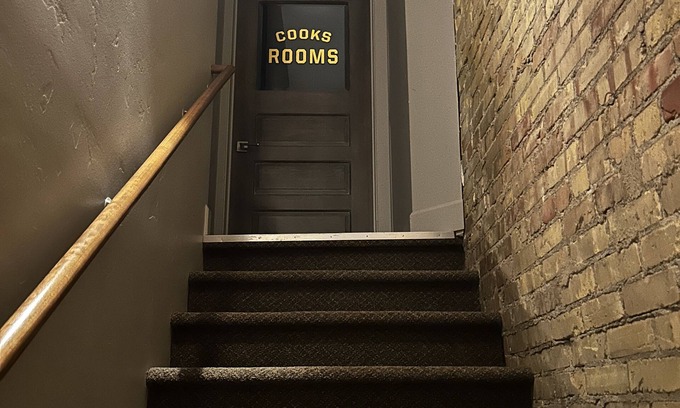 Burley Apartment | Premium 2-bedroom deluxe luxury suite above a private speakeasy