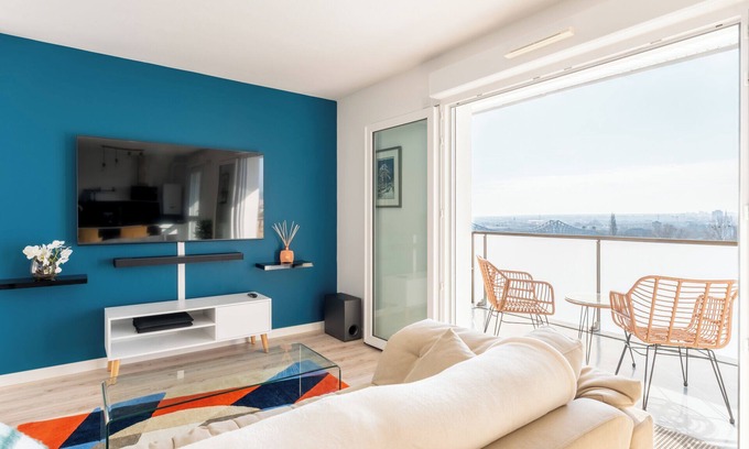 Quartier du Mont Gargan Apartment | Premium Apartment “Tokyo” with Stunning View of the Seine & Private Parking
