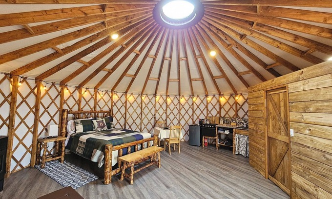Nabesna House | Premium Comfort in the Wilderness