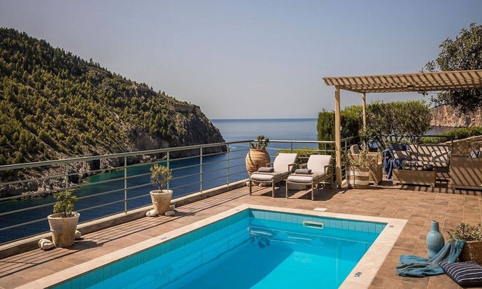 Frourion Villa | Premium Kefalonia Villa | Villa Hevlaska | 2 Bedrooms | Seafornt | Spectacular.