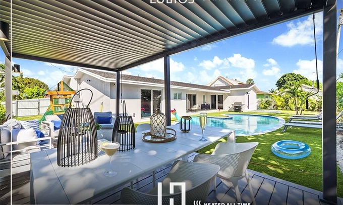 West Perrine House | Premium Miami Villa: Resort Pool, Golf & BB Court