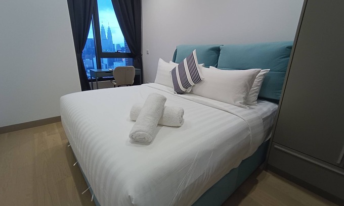 Bandar Tun Razak Apartment | Premium suite KLCC|shopping mall connected#Infinitypool