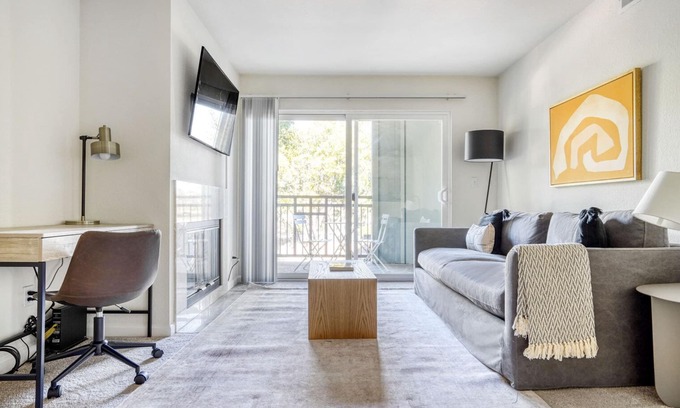Morse Park Apartment | Premium Sunnyvale 1BR w/Pool, W/D & Gym, walk to Google, by Blueground