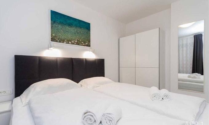 Piran Apartment | Premium Two Bedroom City Center Apartment Tartini 1 Piran