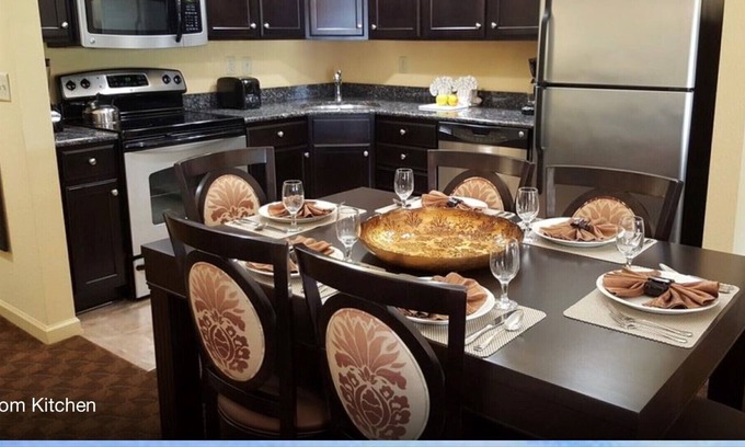 Williamsburg House | Premium Willliamsburg Rental Vacation - Unit 1 Fri, 7/1 to Fri, 7/8 dates fixed