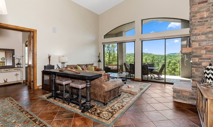 Hidden Valley Ranch House | Prescott's #1 Luxe Mountain Sanctuary | Cozy Spa | Golf | Majestic Views