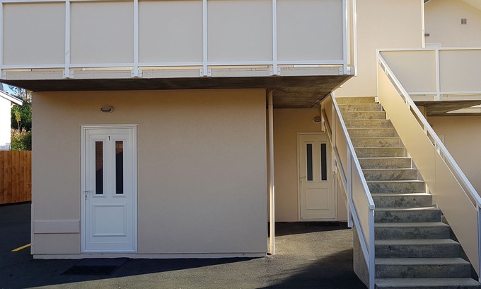 Dunedin Apartment | Prestige Apartments No 1. New one bed apartment fully self contained.