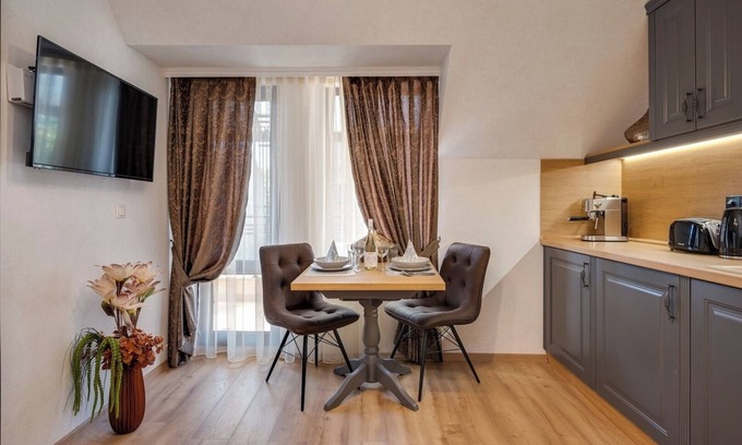 Varna City Centre Apartment | Prestige Central Atelier 8