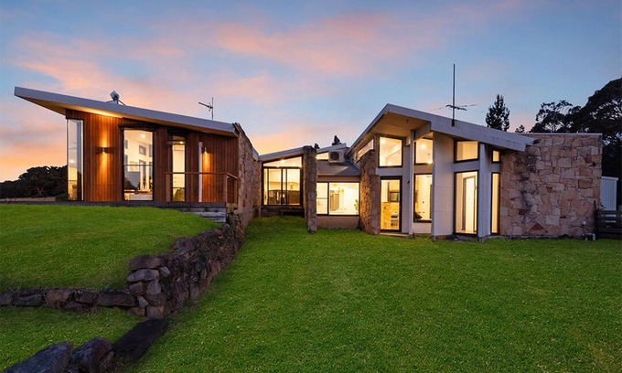 Buninyong Other | Prestige Farm Stay ~ Pool & Foosball ~ Yard