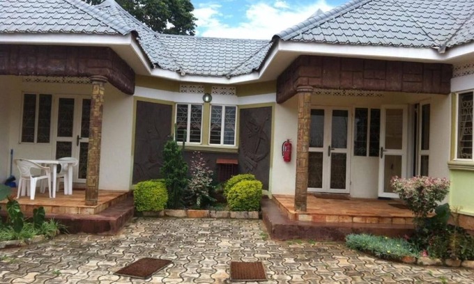 Entebbe Hotel | Prestige Resort Cottages