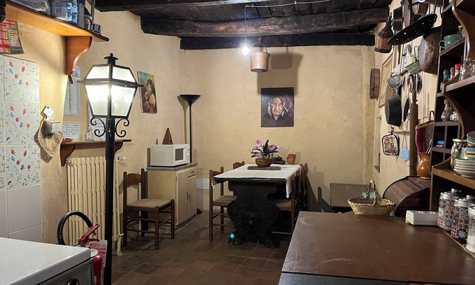 Giuliano di Roma Apartment | Preta Nera Intera - Five Bedroom Apartment, Sleeps 12