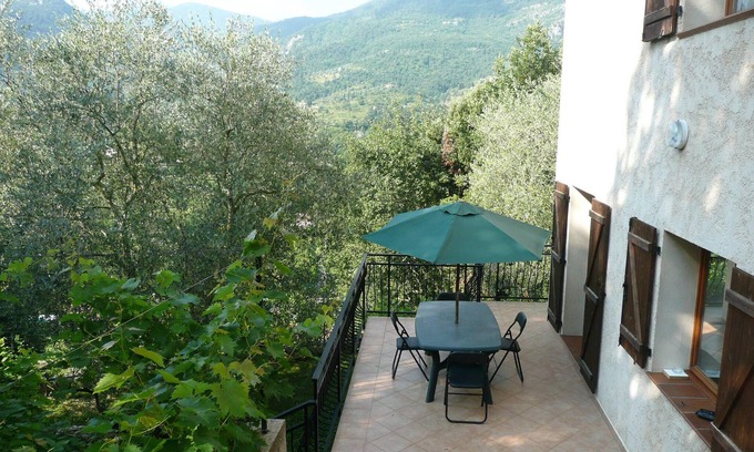 Sospel Apartment | Pretty apartment with terrace and garden