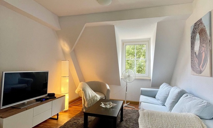 Espenhain Apartment | Pretty, bright attic in the middle of Leipzig's Neuseenland!