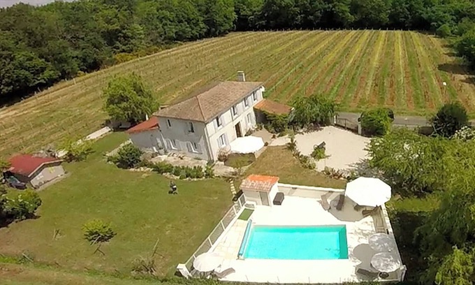 Cherac House | Pretty Charentaise villa with enclosed garden, private heated pool, sleeps 8 + 2
