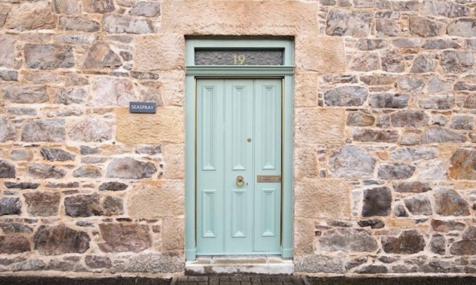 Buckie Cottage | Pretty cottage on Moray coast: walks & whisky
