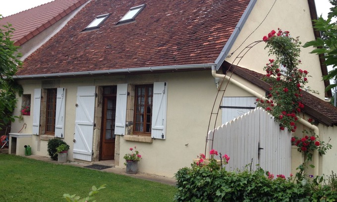 Raveau House | Pretty country house in Raveau, near La Charité/Loire