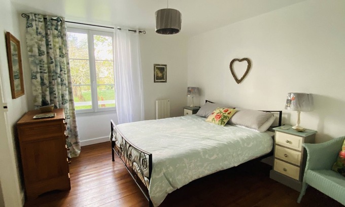 Ruffec Cottage | Pretty French Cottage with balcony overlooking gardens - sleeps 5-6