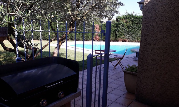 Saint-Victor-la-Coste House | Pretty Provencal house located in a charming village.