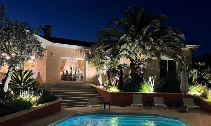 Tresses Villa | Pretty villa with swimming pool, bright, quiet at the gates of Bordeaux