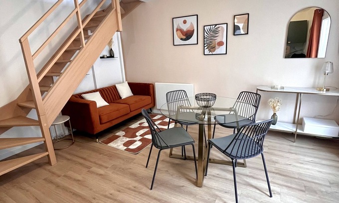 Pierrevert House | Pretty village house, close to shops, bars and restaurants