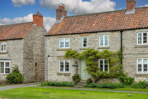 Harome House | Pretty Yorkshire Stone Cottage Harome