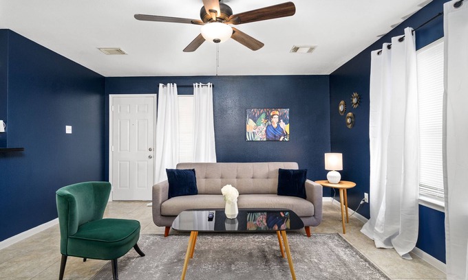Cypress Apartment | Price Drop![20% OFF]Lovely 3BR & 2Bth Apt-14C