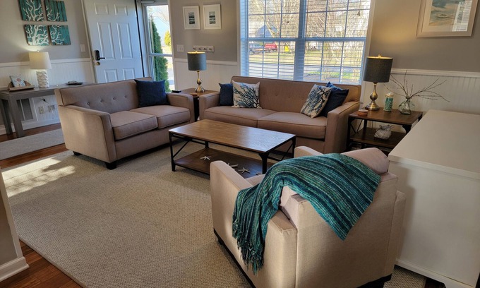 Ocean View House | PRICE DROP - HIGHLY RATED! Cozy, single family home close to beach and golf
