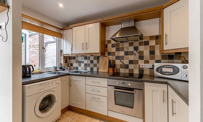 Newcastle Cottage | Priest Bridge Cottage