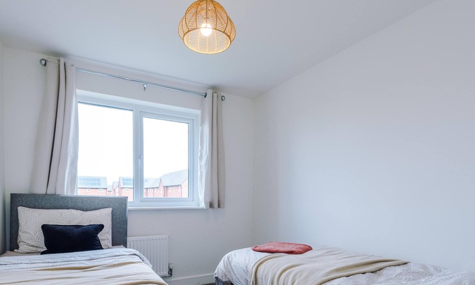 Chester House | Prime location/3Storey 5Bed Semi/Spacious/Driveway