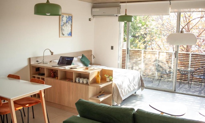 Villa Crespo Apartment | Primavera Suites