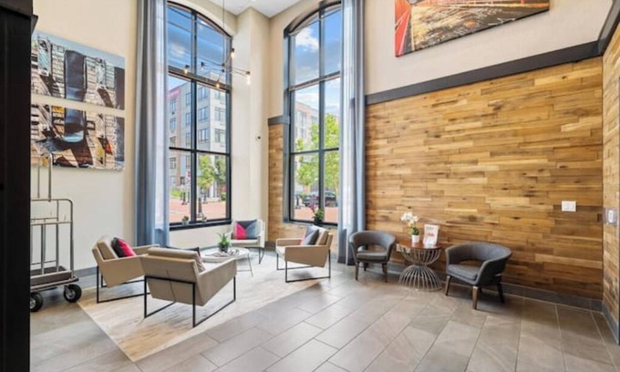 Hackensack River Waterfront Apartment | Prime 3 Bedroom Loft Condo in Jersey Citynn