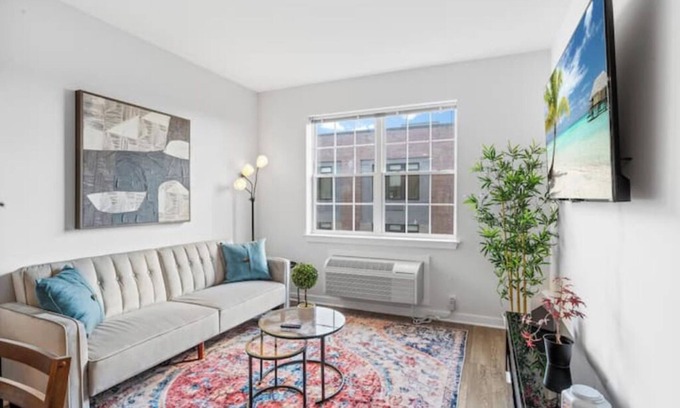 Hackensack River Waterfront Apartment | Prime Condo for the Family in Central Jersey Citynn