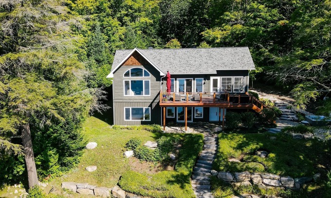 Dysart et al Cottage | Prime Haliburton location!