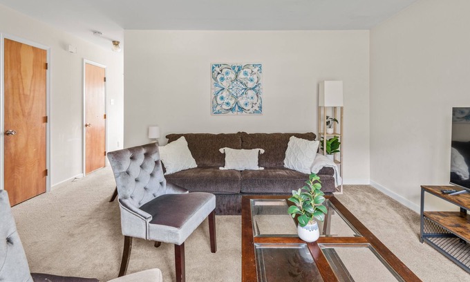 North Chesterfield Apartment | Prime Location 2 Bedroom 1.5 bathroom Oasis