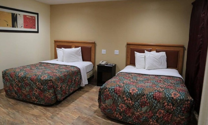 Beeville House | Prime Location, 4 Sleek Units w/Free Parking, Minutes to Flournoy Park