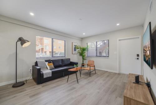 East Little Havana Apartment | Prime Location Apt on Calle Ocho in Little Havana